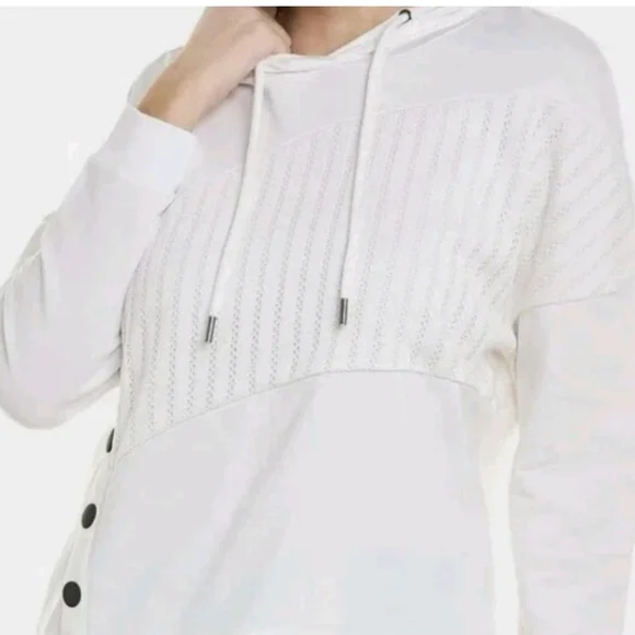 Cabi 5920 NWOTs ATC Road Trip Hoodie White Cotton Pullover - Picture 2 of 5